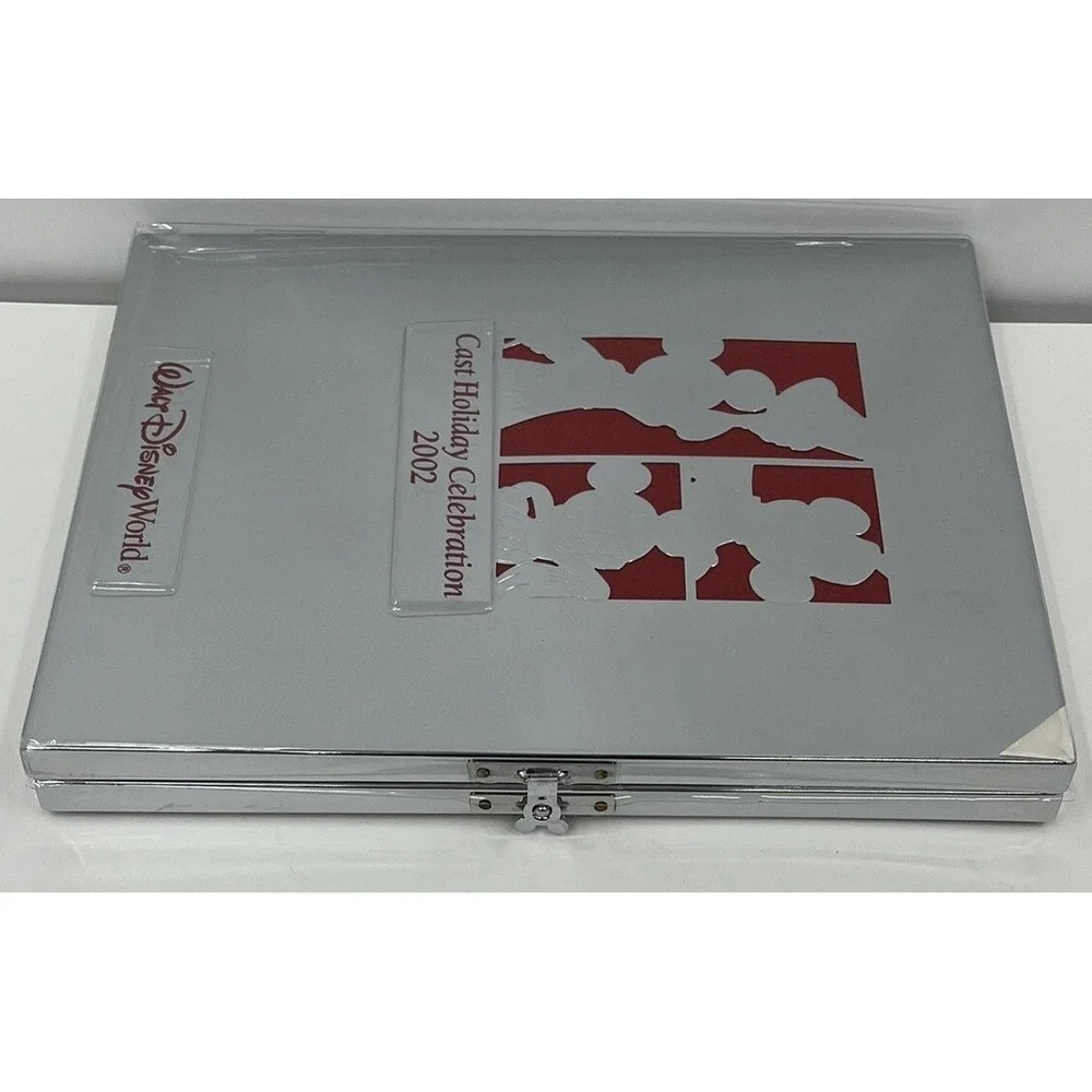 Cast Holiday Celebration 2002 Walt Disney World Picture Frame Mickey Steamboat